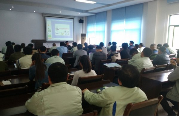 z6尊龙股份开展法制、交通安全和消防安全宣传教育培训